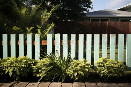 花园里的篱笆栏背景图片