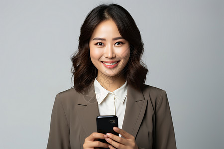 智能高芯商务女性微笑拿着手机背景
