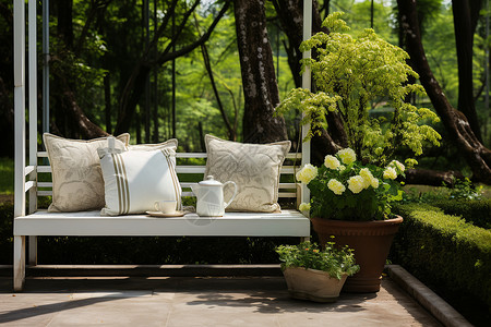 花园中的白色长椅背景图片