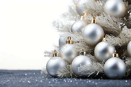 银色的圣诞装饰品背景图片