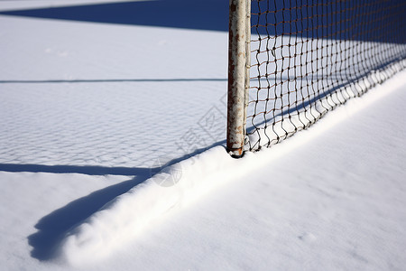 冰雪中的网球场高清图片