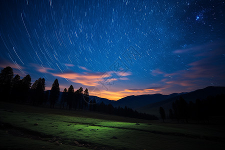 夜空下的草原山林高清图片