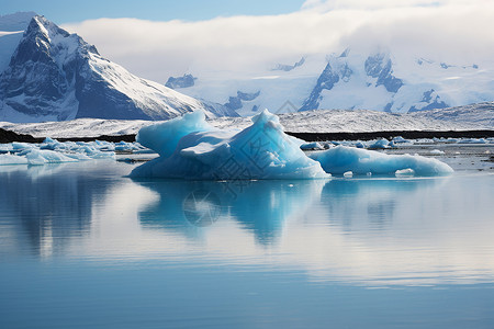 漂浮的岛屿冰湖中漂浮的冰川背景