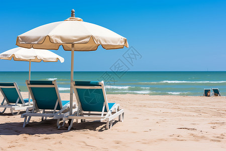 海滩上的遮阳伞背景图片