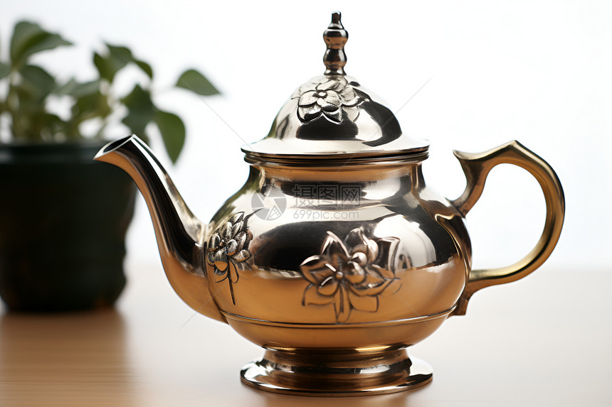 银色的茶壶图片