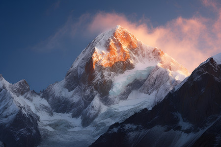 冬天的雪山山脉背景图片