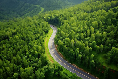 一条蜿蜒的道路背景图片