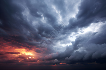 夕阳下的飘云背景图片