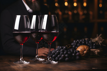 三杯葡萄酒背景图片