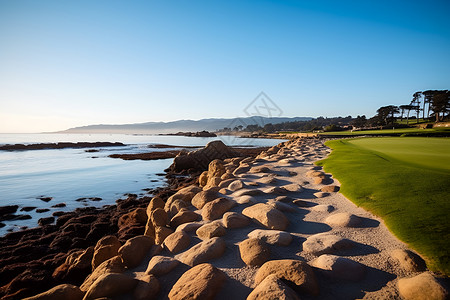 美丽海边的高尔夫球场背景图片