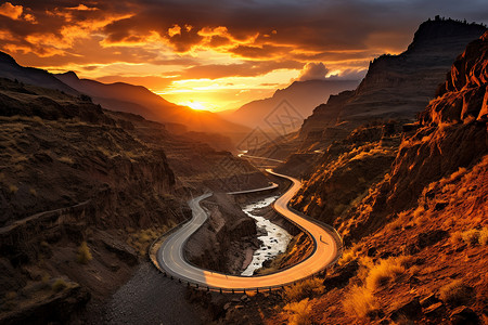 山脉中的蜿蜒道路背景图片