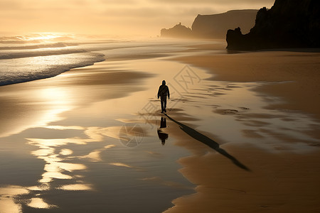 海滩上漫步的人背景图片