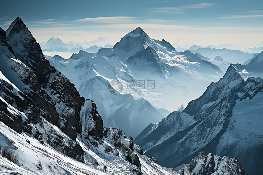 壮观美丽的雪山景观图片