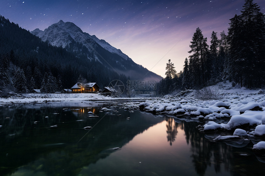 山夜幽冷的冬季美景图片