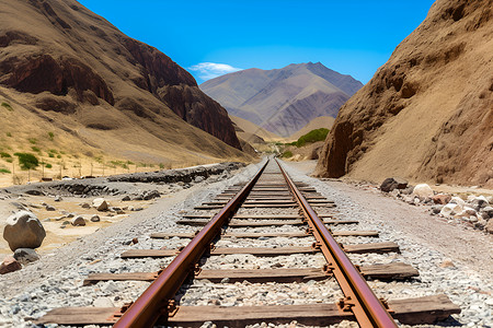 山谷中的铁路轨道背景图片