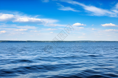和风吹拂的湖水背景图片