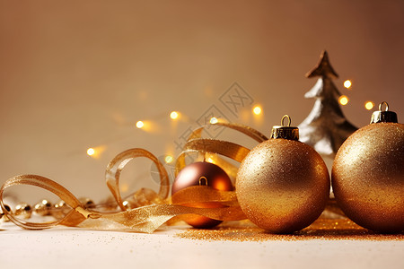 圣诞树的金色饰品背景图片