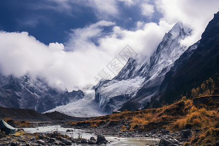 户外的雪山图片