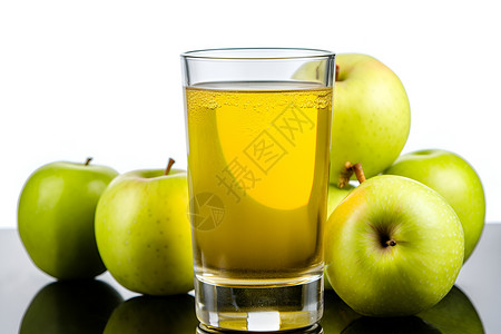 新鲜榨汁的苹果汁背景图片