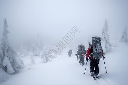 冬季山脉上滑雪的男性背景图片
