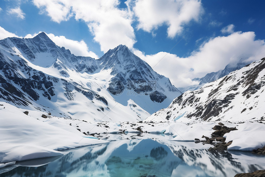 白雪皑皑的阿尔卑斯图片