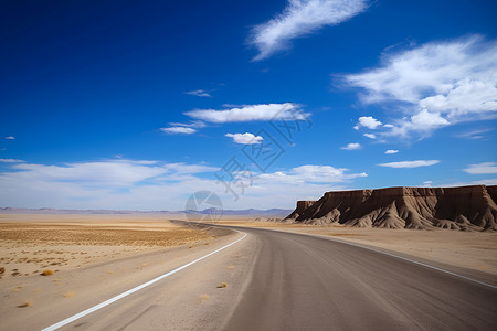 荒漠里的道路背景图片