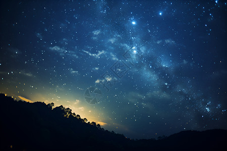 夏季夜晚的天空背景图片