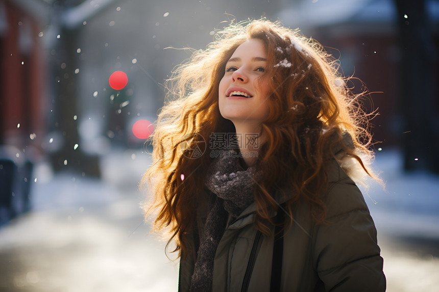 下雪街道的女人图片