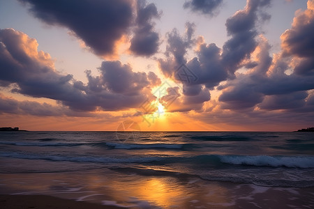 黄昏下的海洋海浪背景图片