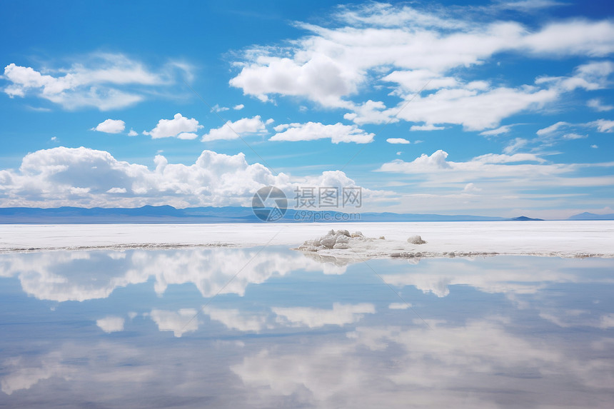 天空下的青海盐湖图片