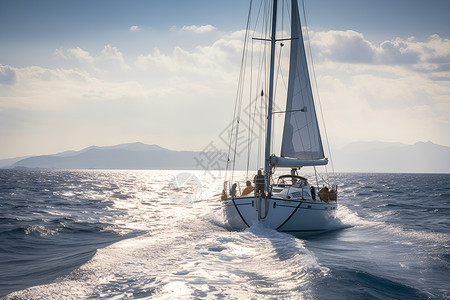 夏季出游行海洋中航行的帆船背景