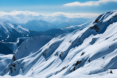 白雪皑皑的雪山背景图片