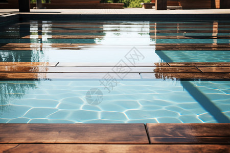 清澈见底的泳池背景图片