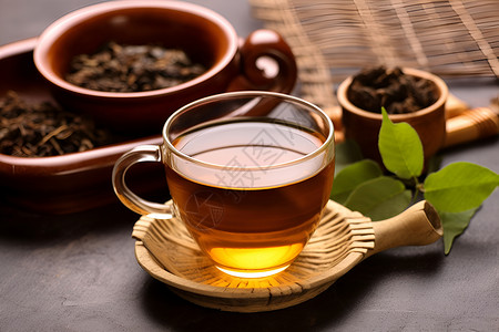 茶香环绕的日式传统茶具背景图片