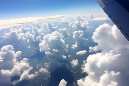 天空中的云朵背景图片