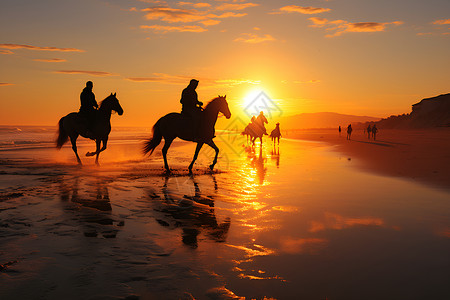 黄昏海滩上骑马的人高清图片