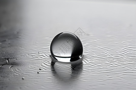 圆形台面台面上的一滴水设计图片