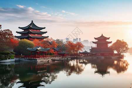 泸沽湖夕阳映照夕阳映照下的湖畔寺庙背景