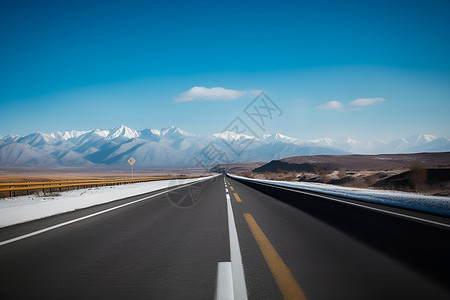 天空补天素材天空下的公路背景