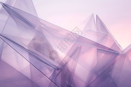 破碎的透明玻璃神秘紫色中的透明立方设计图片