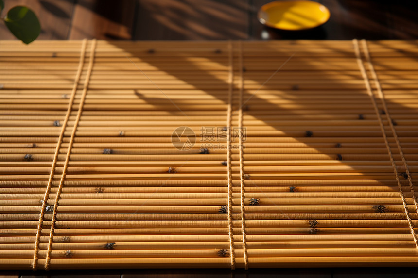 竹制的寿司垫图片