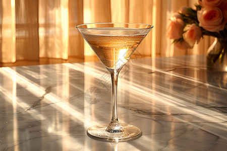 马卡贝奥卡洛马提尼玻璃杯背景