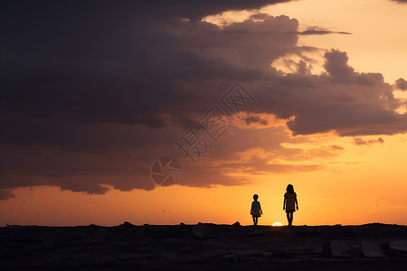 夕阳人影夕阳下的两个人影背景