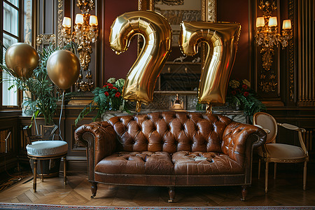 金色沙发沙发和充气气球背景
