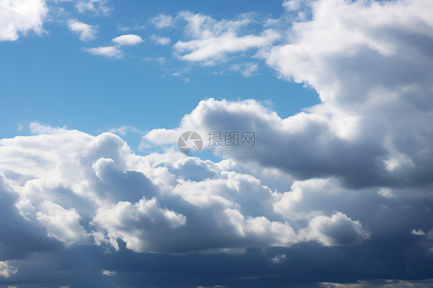 晴朗的天空白云飘图片