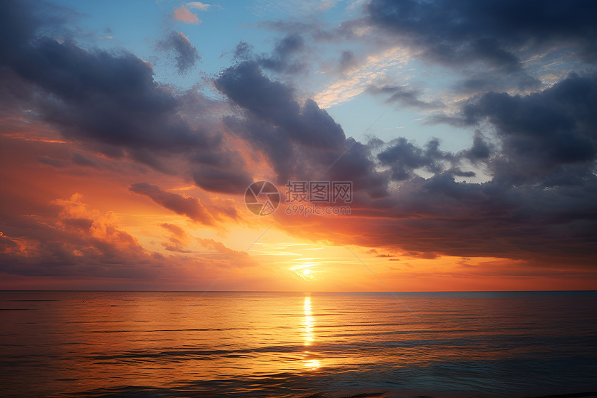 日落时的大海图片
