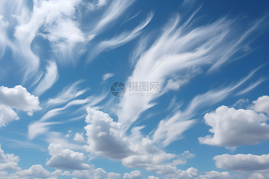 一群飘逸的云朵图片