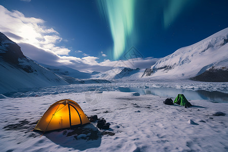 雪地帐篷雪山中的旅行帐篷背景